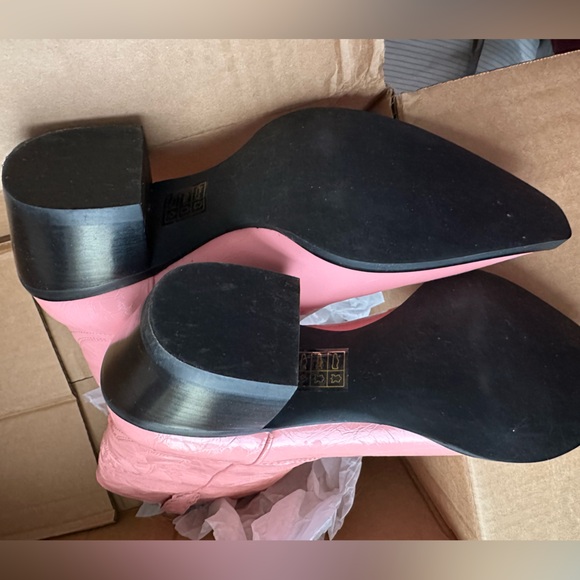 Pink Dagget Western Boots - Picture 11 of 13